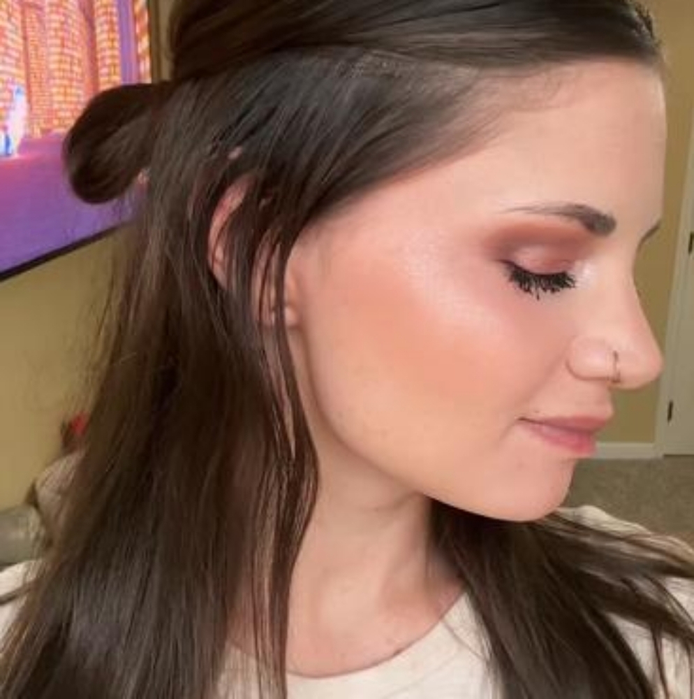 🆕️Iconic London Treat Yourself Eyeshadow Palette - Picture 3 of 11